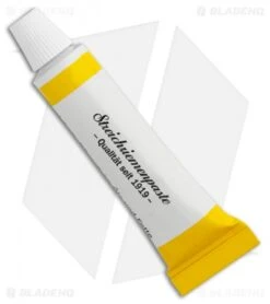 Boker Hanging Strop Extra Wide Leather (19.25") 8 Boker Hanging Strop Extra Wide Leather (19.25") -BLADE HQ SHOP Boker Hanging Strop Extra Wide Leather BO04BO162 BHQ 94748 jr bottle