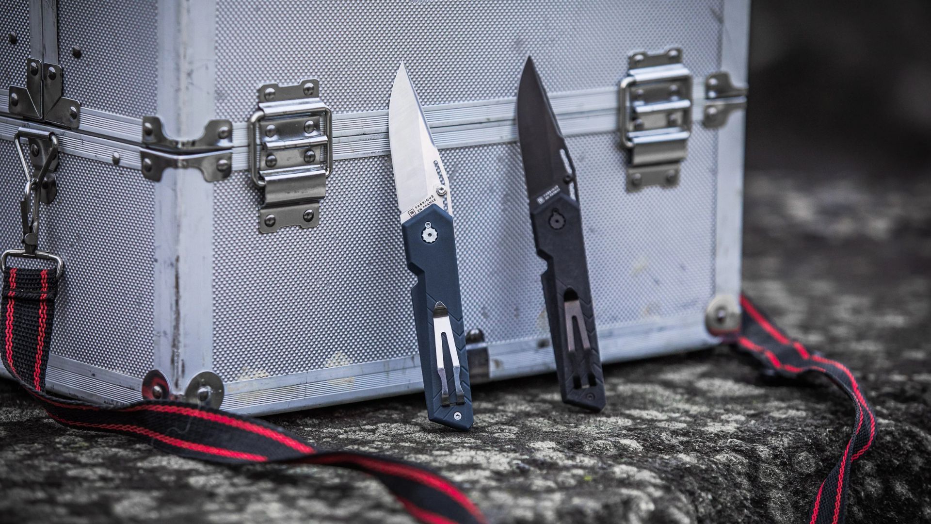 BLADE HQ SHOP -BLADE HQ SHOP Brown and Beige Minimalist Natural Skincare Product Presentation 15